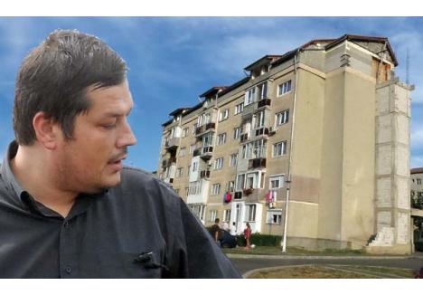 BLOCUL CIURUIT. De 4 ani, de când Robert Ionescu (foto) a ridicat ultimul etaj al unui bloc de garsoniere de pe strada Constantin Noica (fundal) şi a vândut apartamentele de două ori, locatarii stau ca după bombardament, căci escrocul a spart pereţii clădirii ca să-i doteze cu lift, iar pe urmă a abandonat şantierul neterminat. Înainte să o şteargă din Oradea, Ionescu a făcut o escală la Psihiatrie, motivând că trebuie să-şi trateze unele probleme la "mansardă". Ale lui, căci ale blocului au rămas...